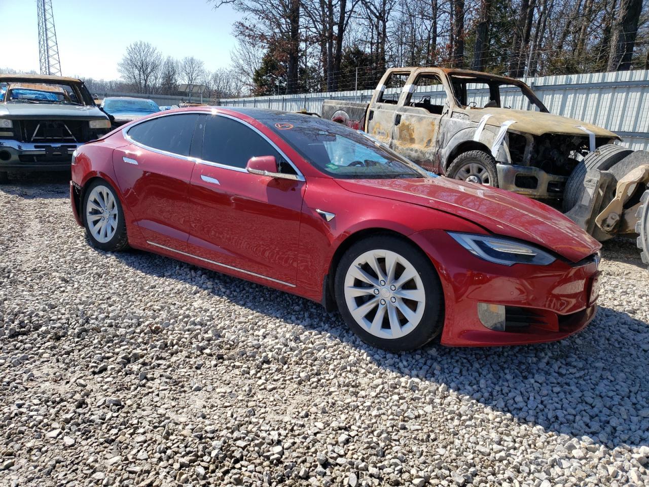 2017 TESLA MODEL S - Фото 4