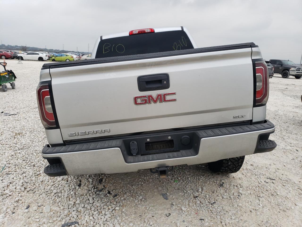 2018 GMC SIERRA K15 - Фото 6