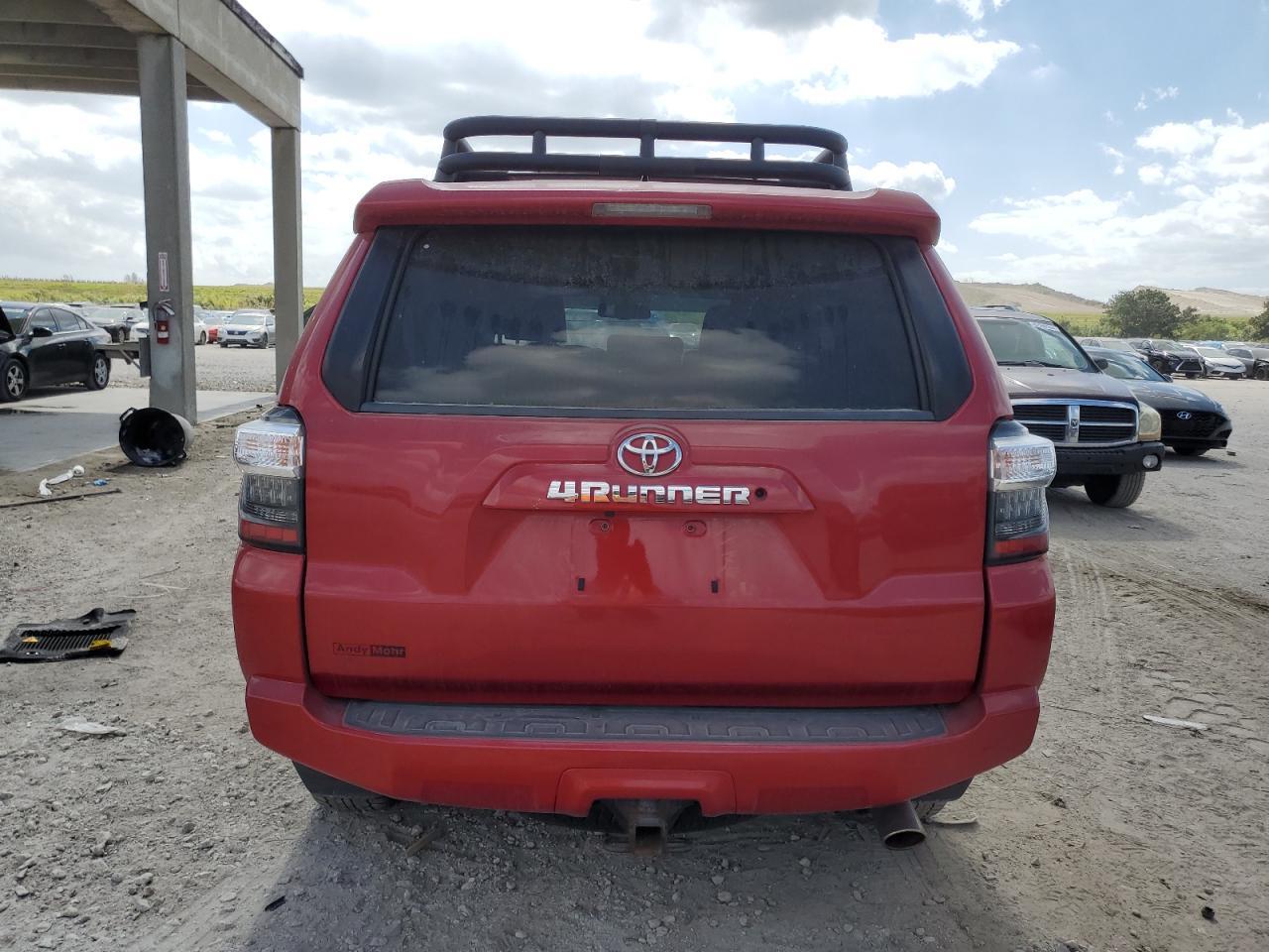 2018 TOYOTA 4RUNNER SR - Image 6