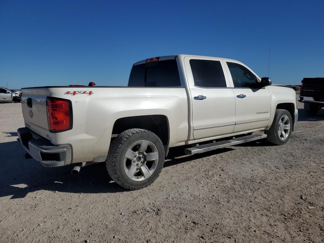 2015 CHEVROLET SILVERADO - Фото 3
