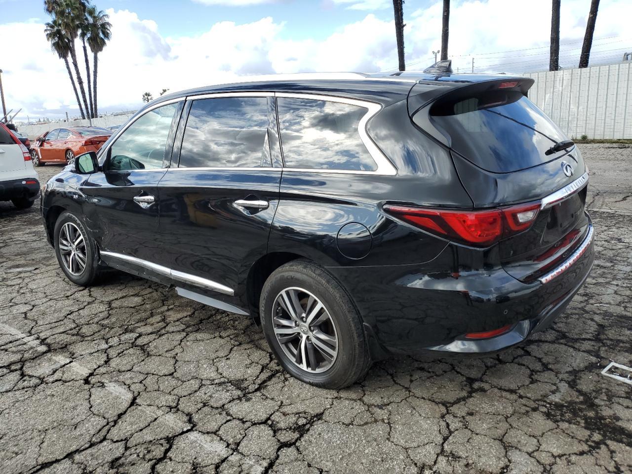 2019 INFINITI QX60 LUXE - Image 2