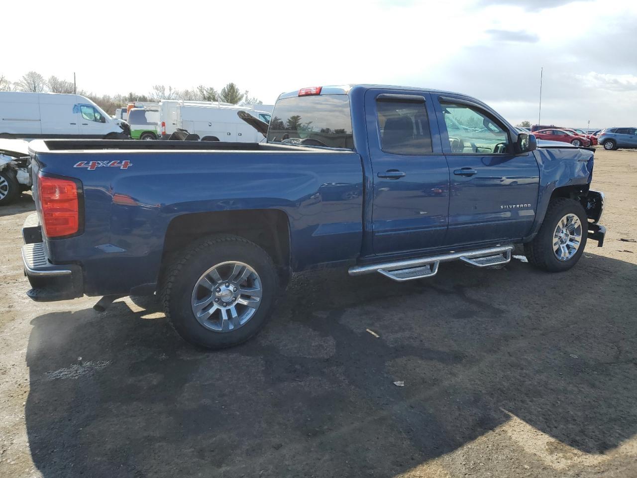 2017 CHEVROLET SILVERADO - Фото 3