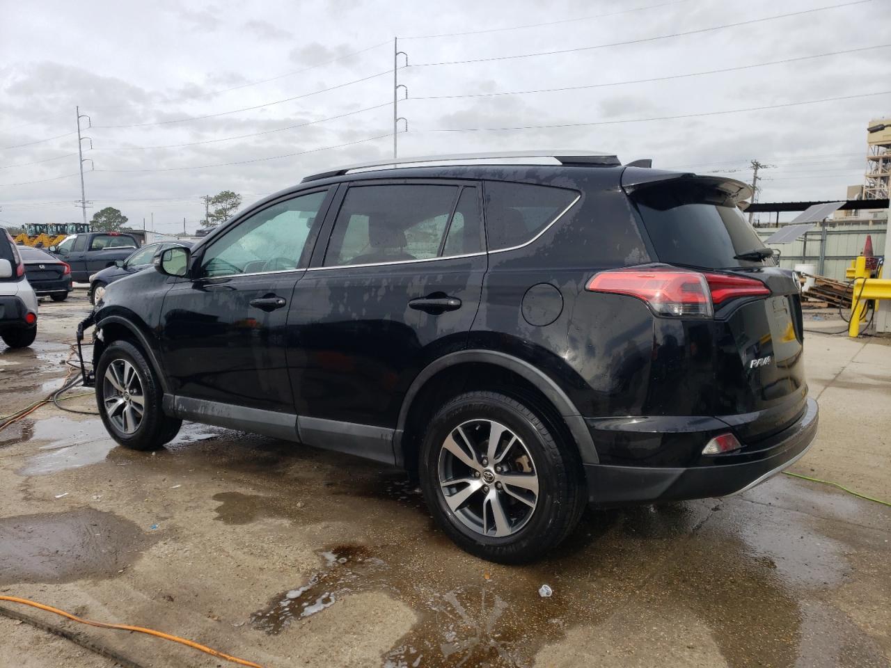 2016 TOYOTA RAV4 XLE - Image 2