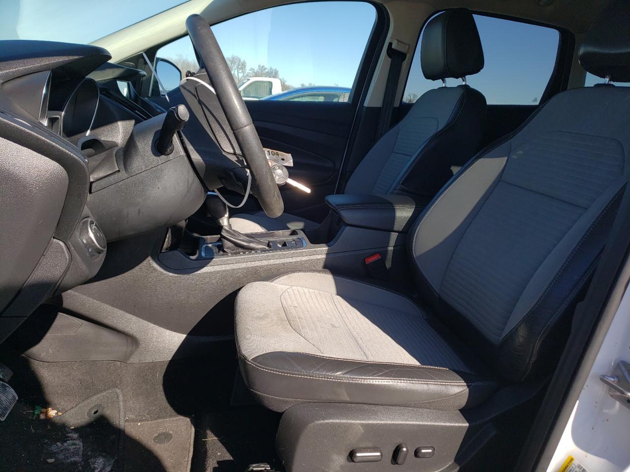 2017 FORD ESCAPE SE - Image 7
