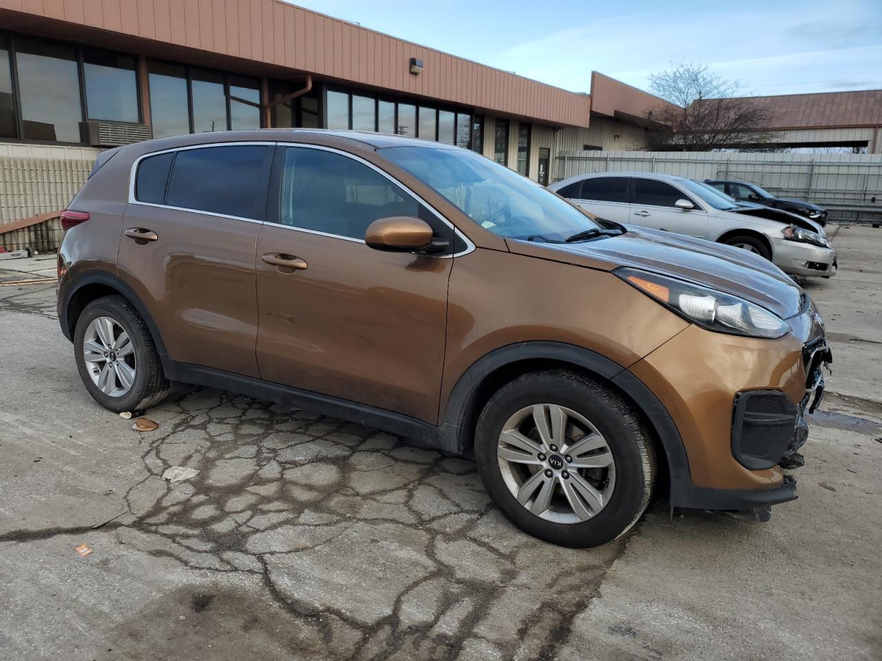 2017 KIA SPORTAGE L - Фото 4