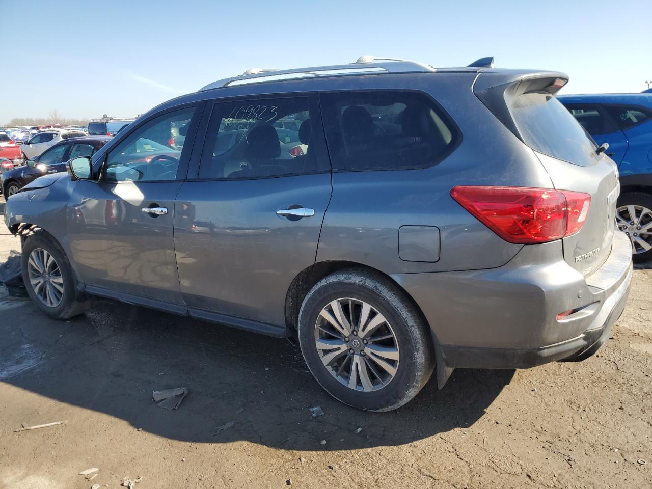 2019 NISSAN PATHFINDER - Image 2