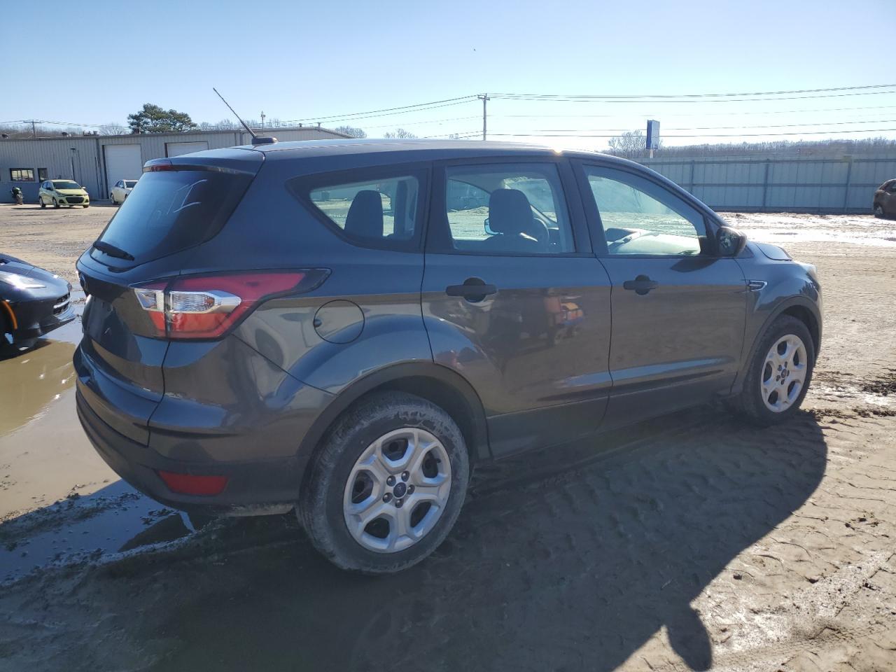 2017 FORD ESCAPE S - Image 3