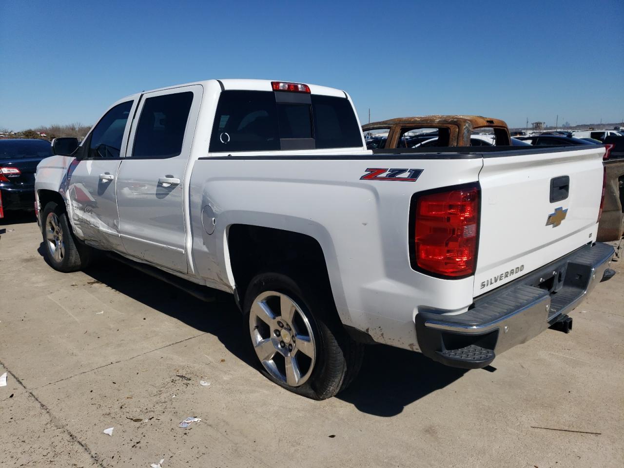 2015 CHEVROLET SILVERADO - Фото 2