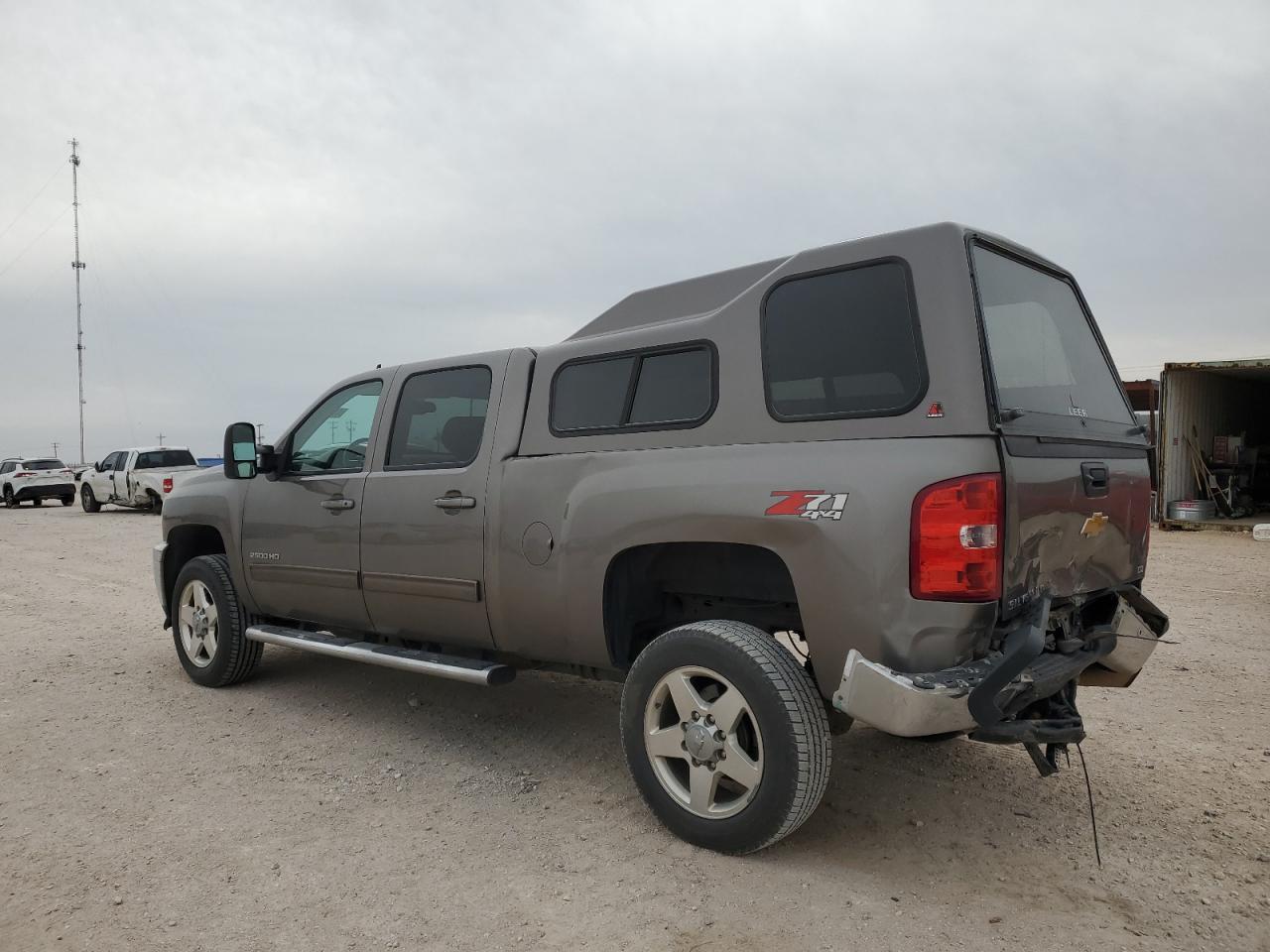 2013 CHEVROLET SILVERADO - Image 2