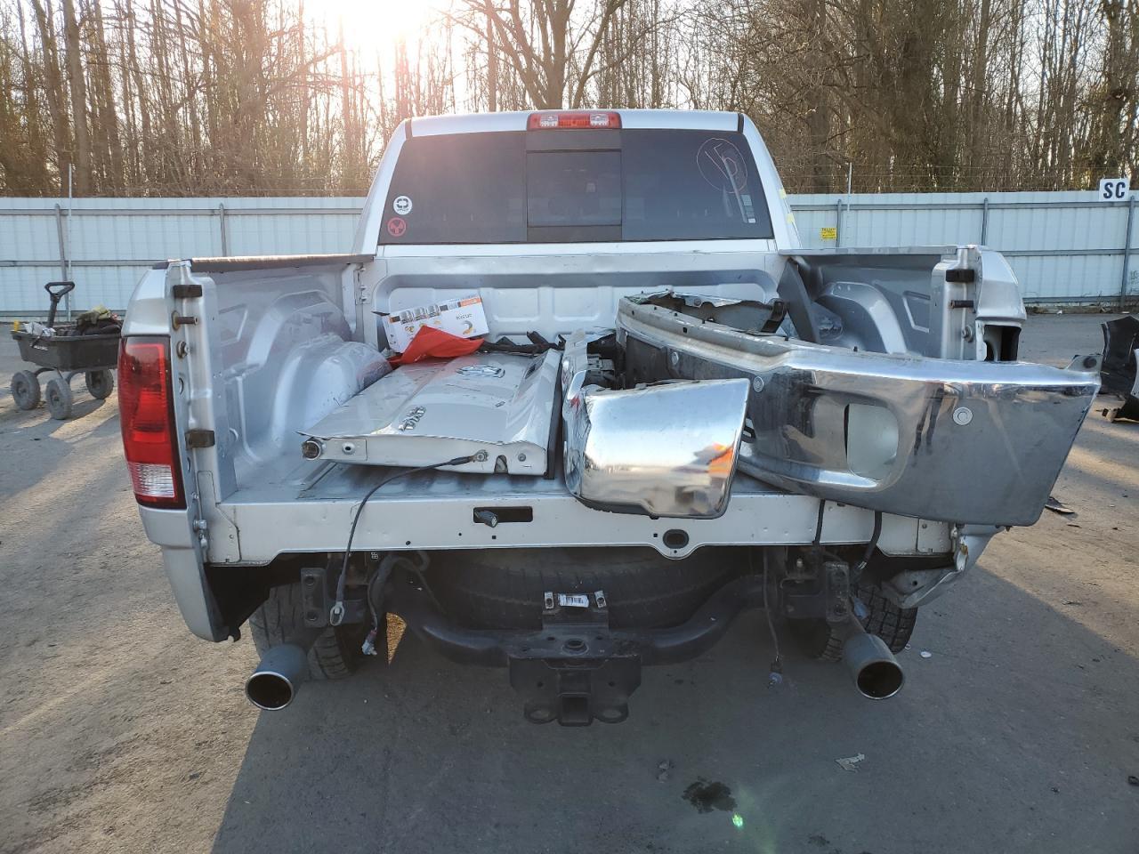 2017 RAM 1500 SLT - Фото 6