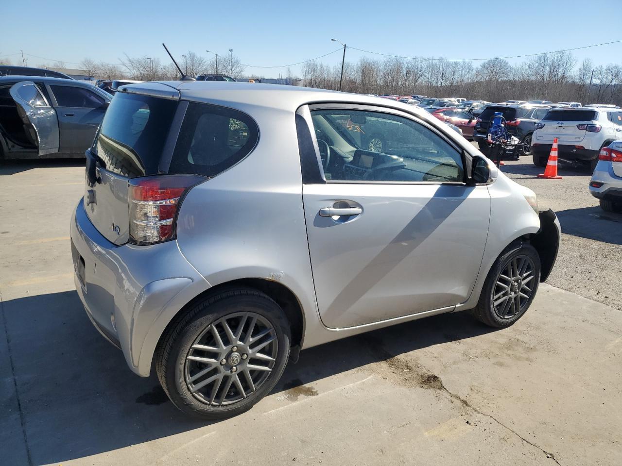 2014 TOYOTA SCION IQ - Фото 3