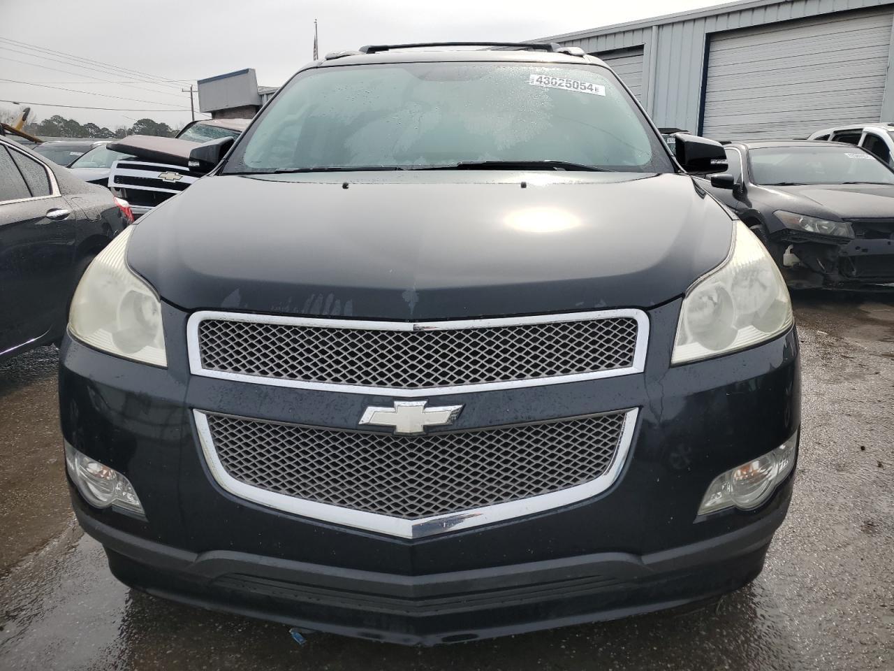 2011 CHEVROLET TRAVERSE L - Image 5