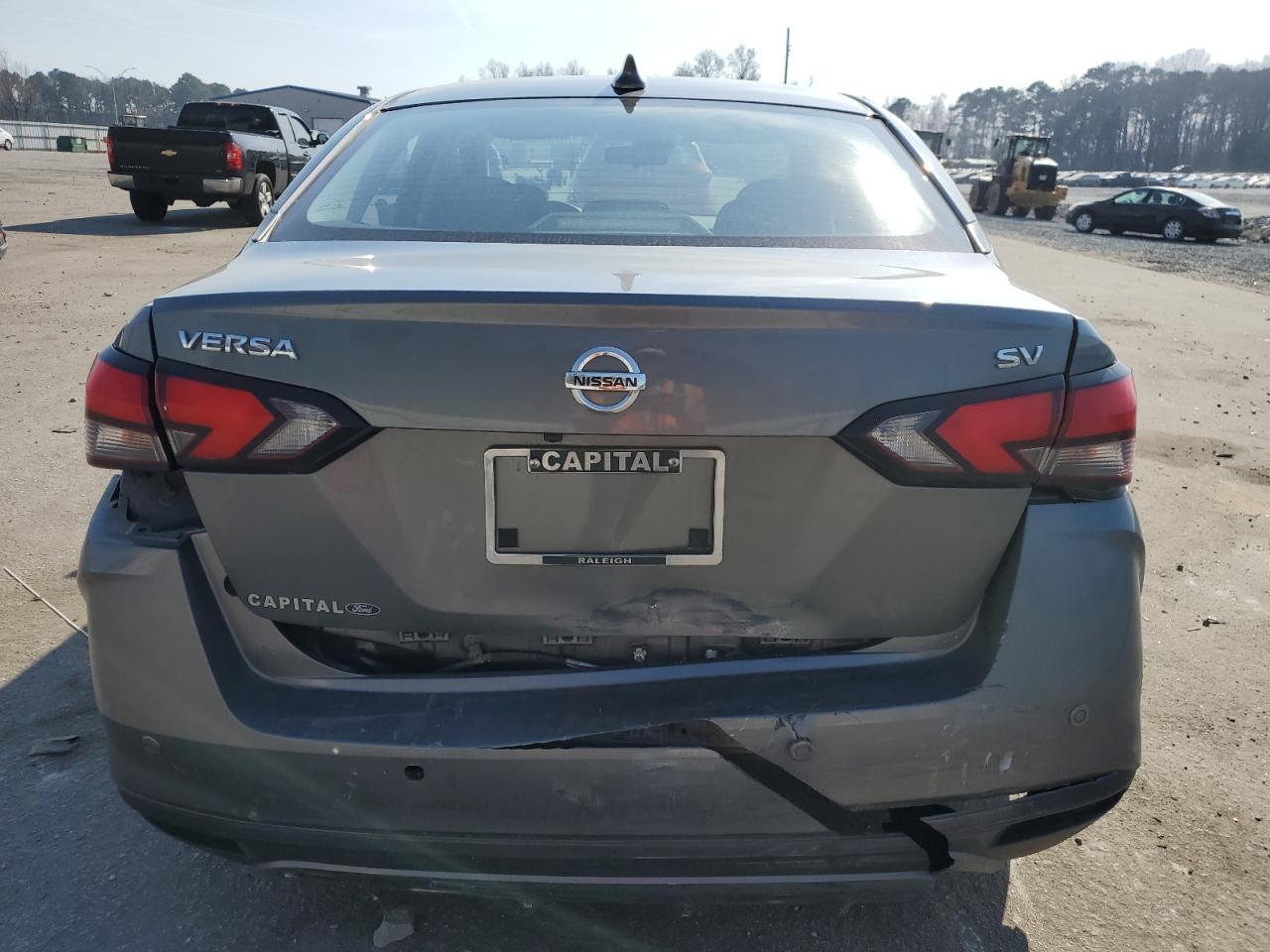 2021 NISSAN VERSA SV - Image 6