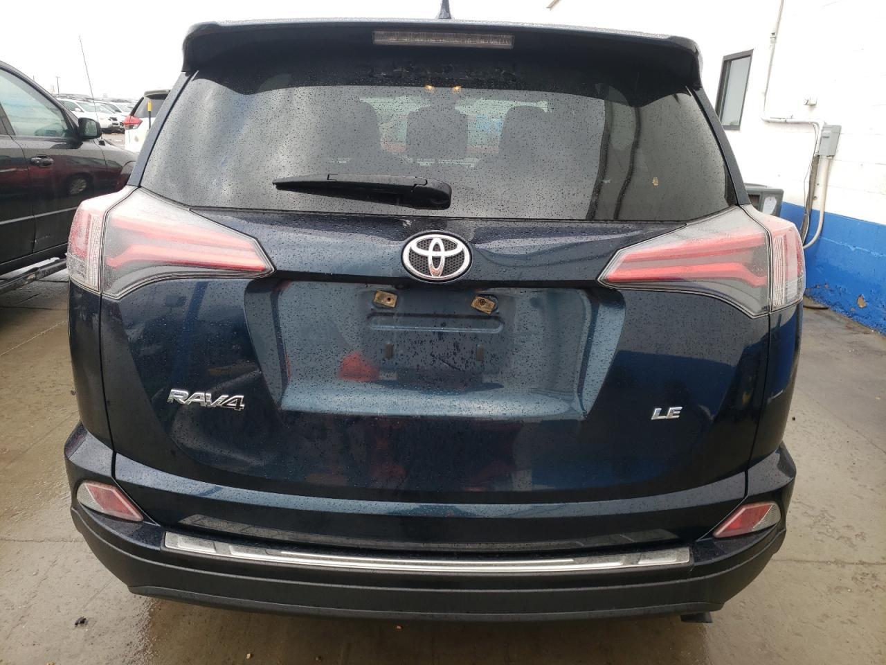 2018 TOYOTA RAV4 LE - Image 6