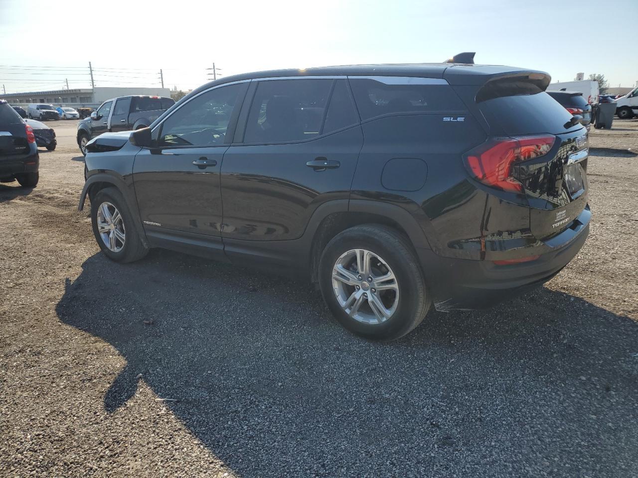 2021 GMC TERRAIN SL - Фото 2