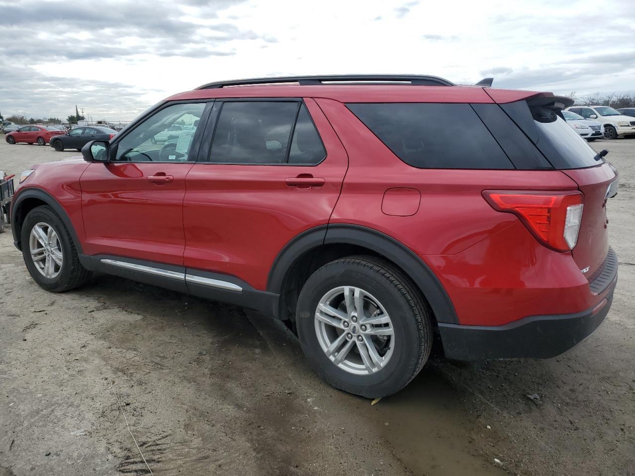 2022 FORD EXPLORER X - Фото 2