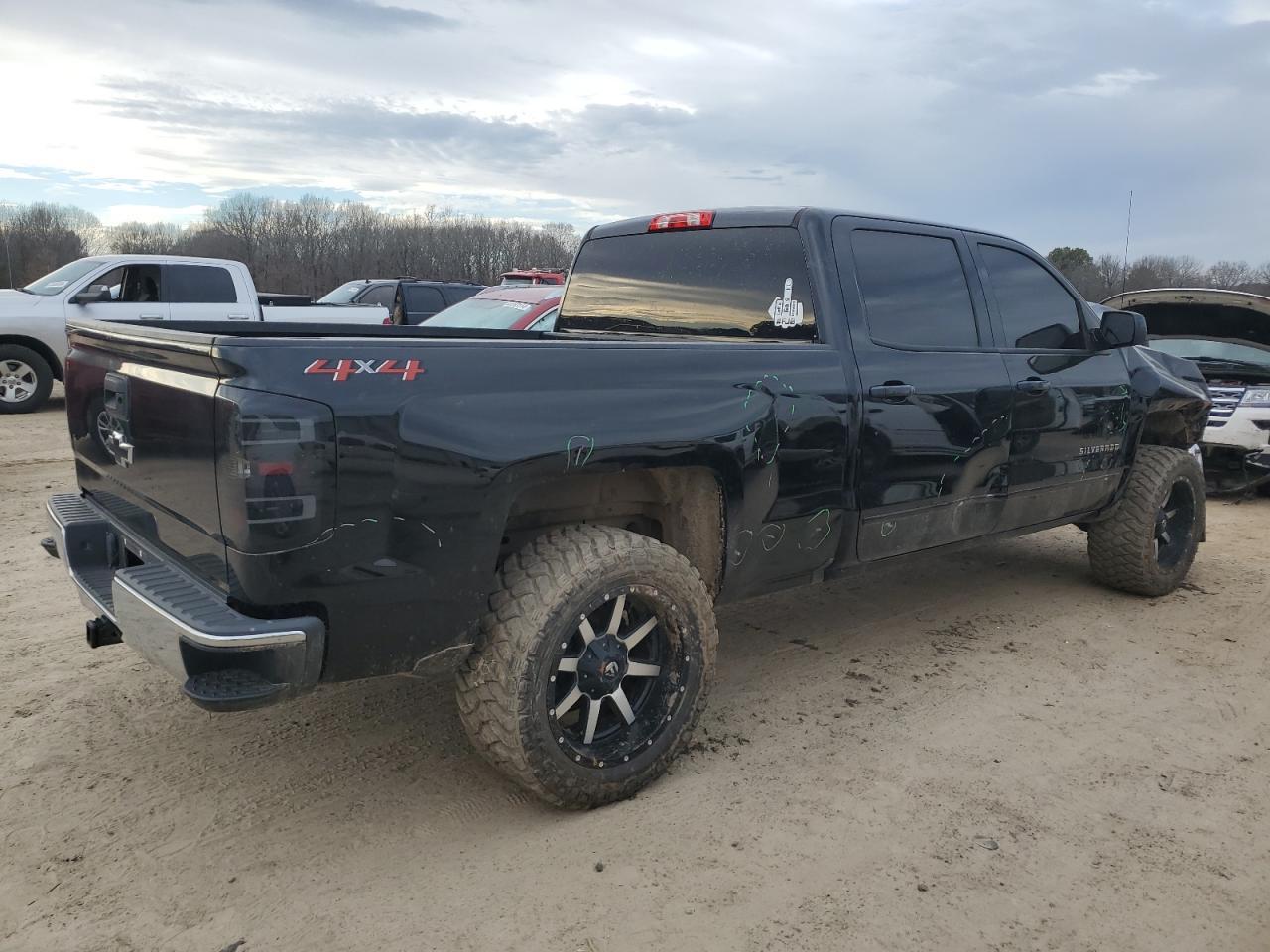 2018 CHEVROLET SILVERADO - Image 3
