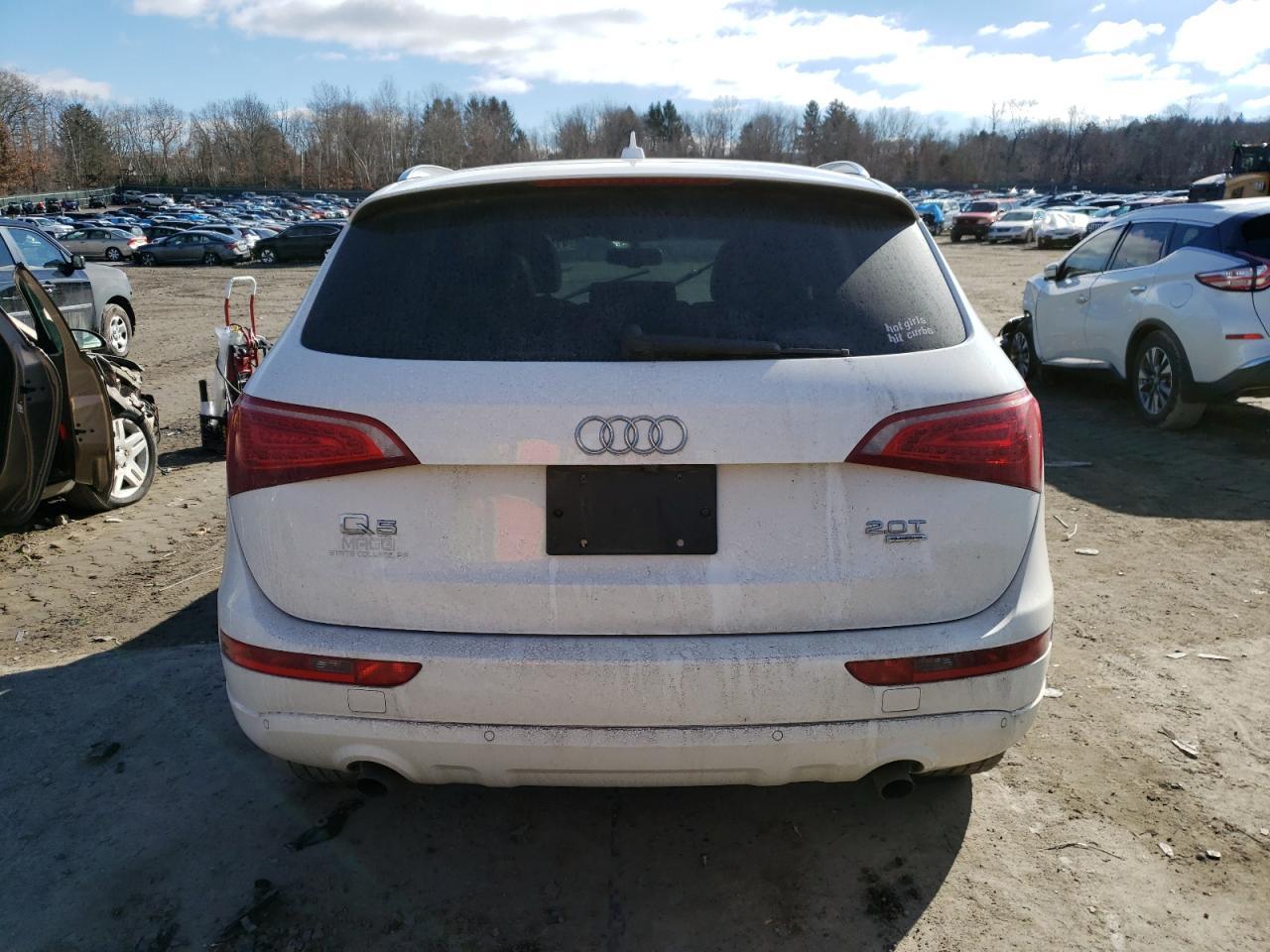 2011 AUDI Q5 PREMIUM - Image 6
