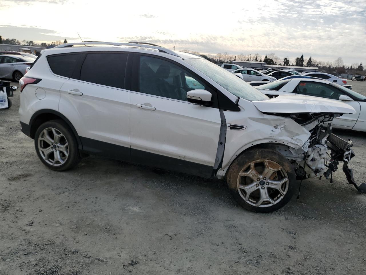 2017 FORD ESCAPE TIT - Image 4