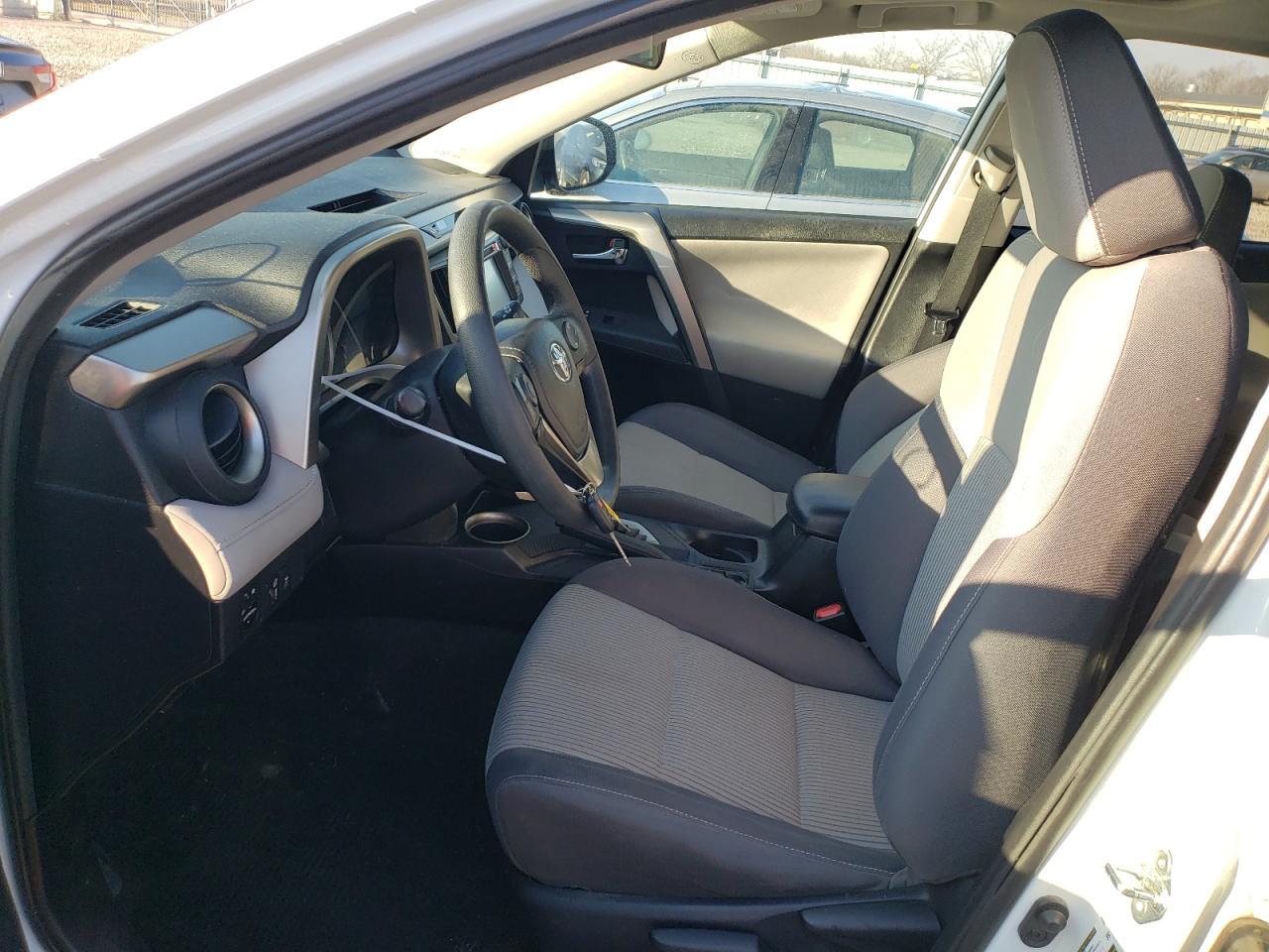 2015 TOYOTA RAV4 XLE - Image 7