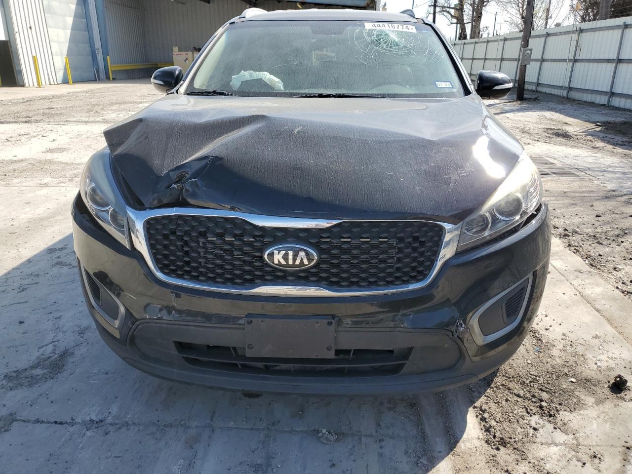 2016 KIA SORENTO LX - Image 5