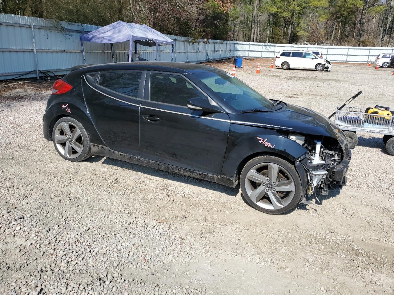 2013 HYUNDAI VELOSTER T - Фото 4