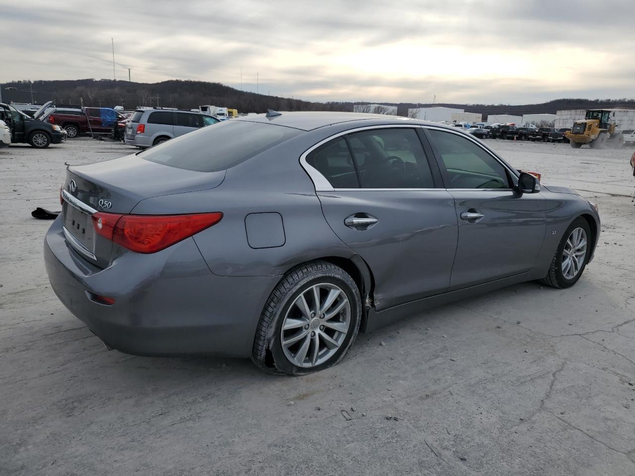 2015 INFINITI Q50 BASE - Фото 3