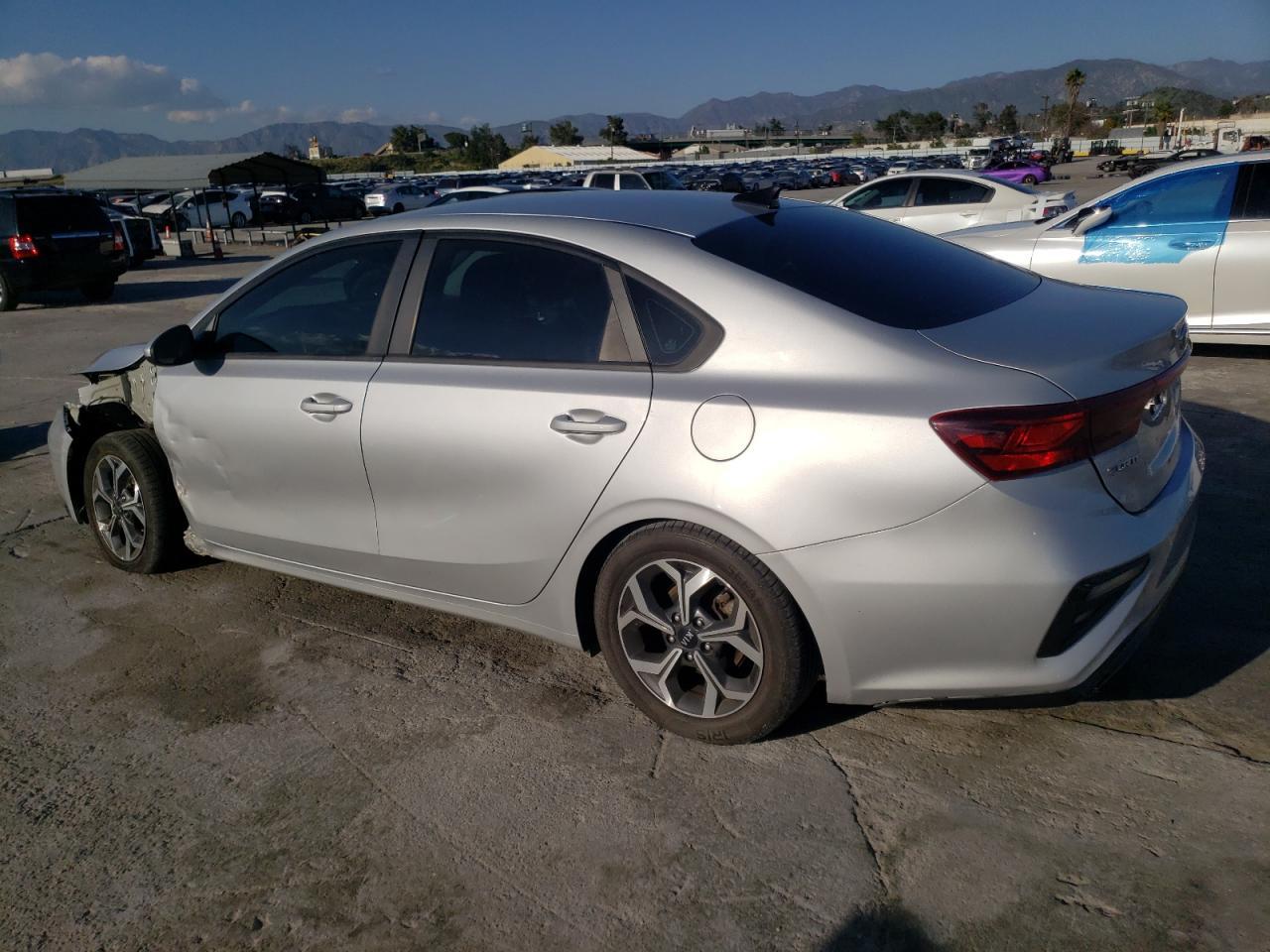 2021 KIA FORTE FE - Фото 2