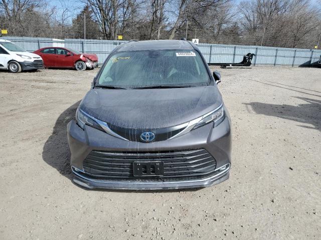 2023 Toyota Sienna Xle - Фото 5