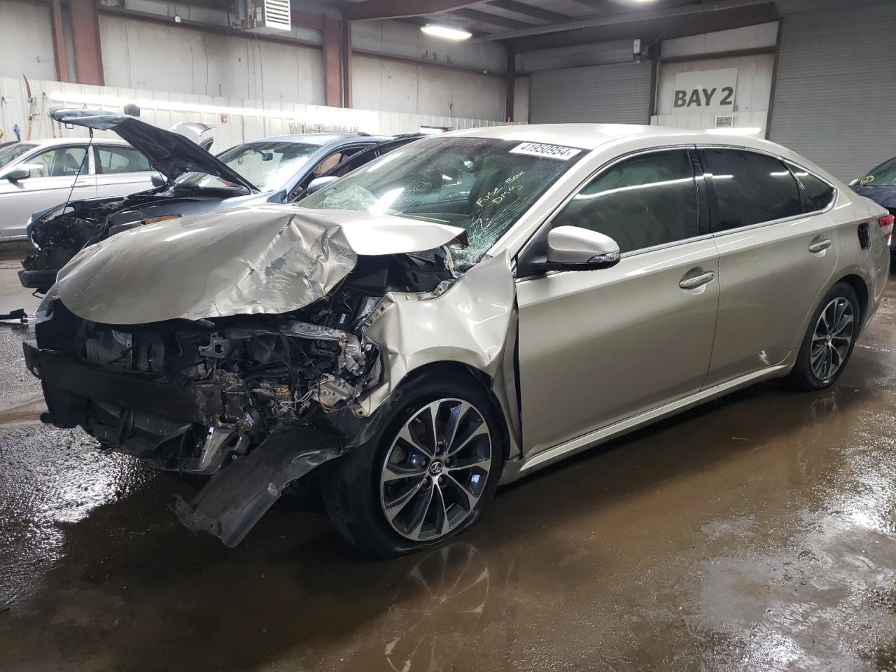 2016 TOYOTA AVALON XLE