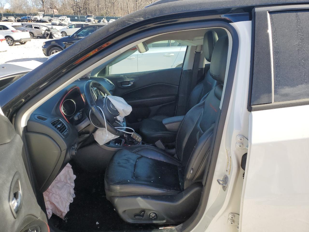 2019 JEEP COMPASS TR - Image 7