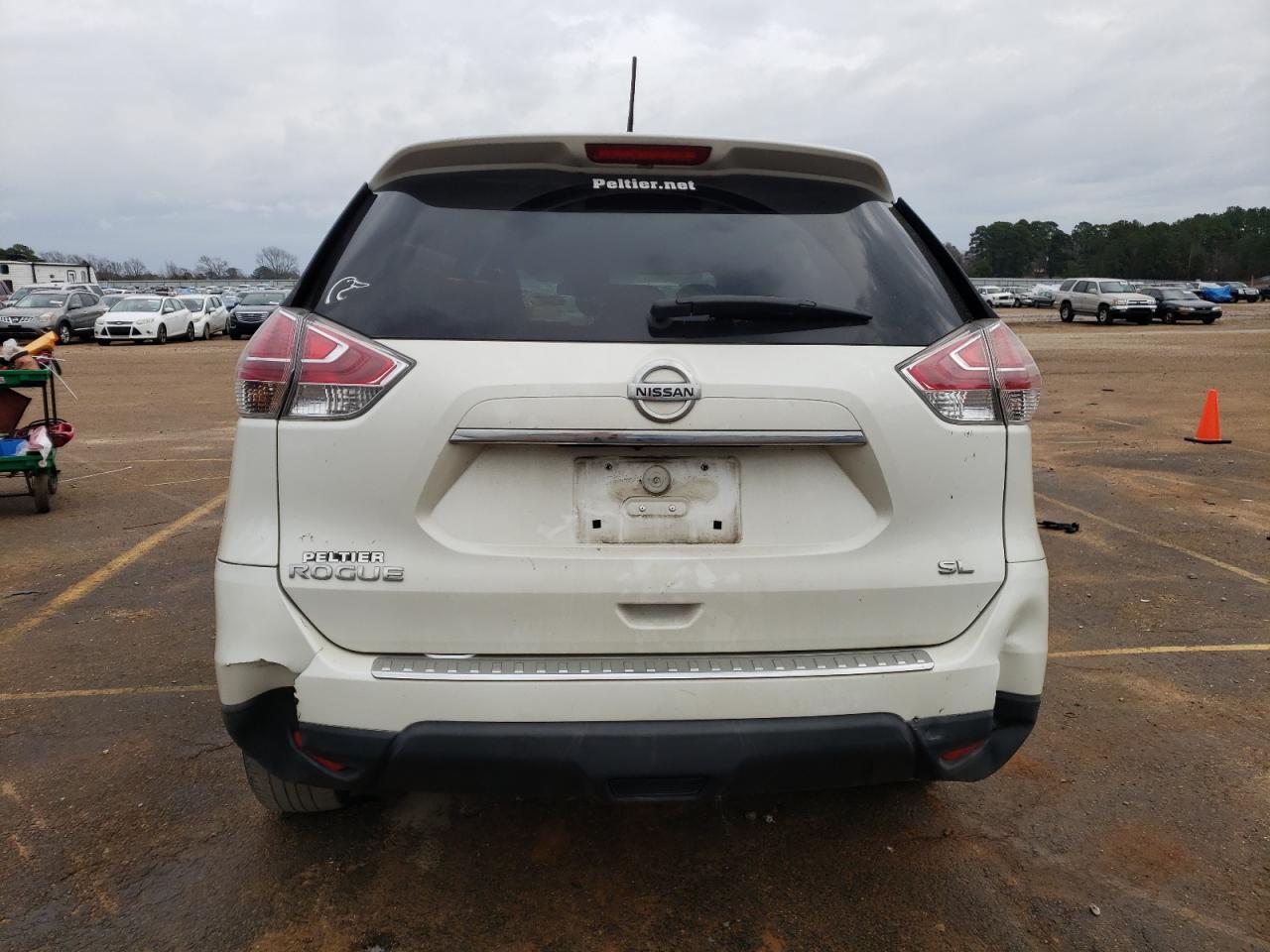 2015 NISSAN ROGUE S - Image 6