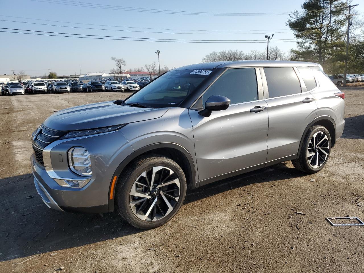 2023 MITSUBISHI OUTLANDER car image