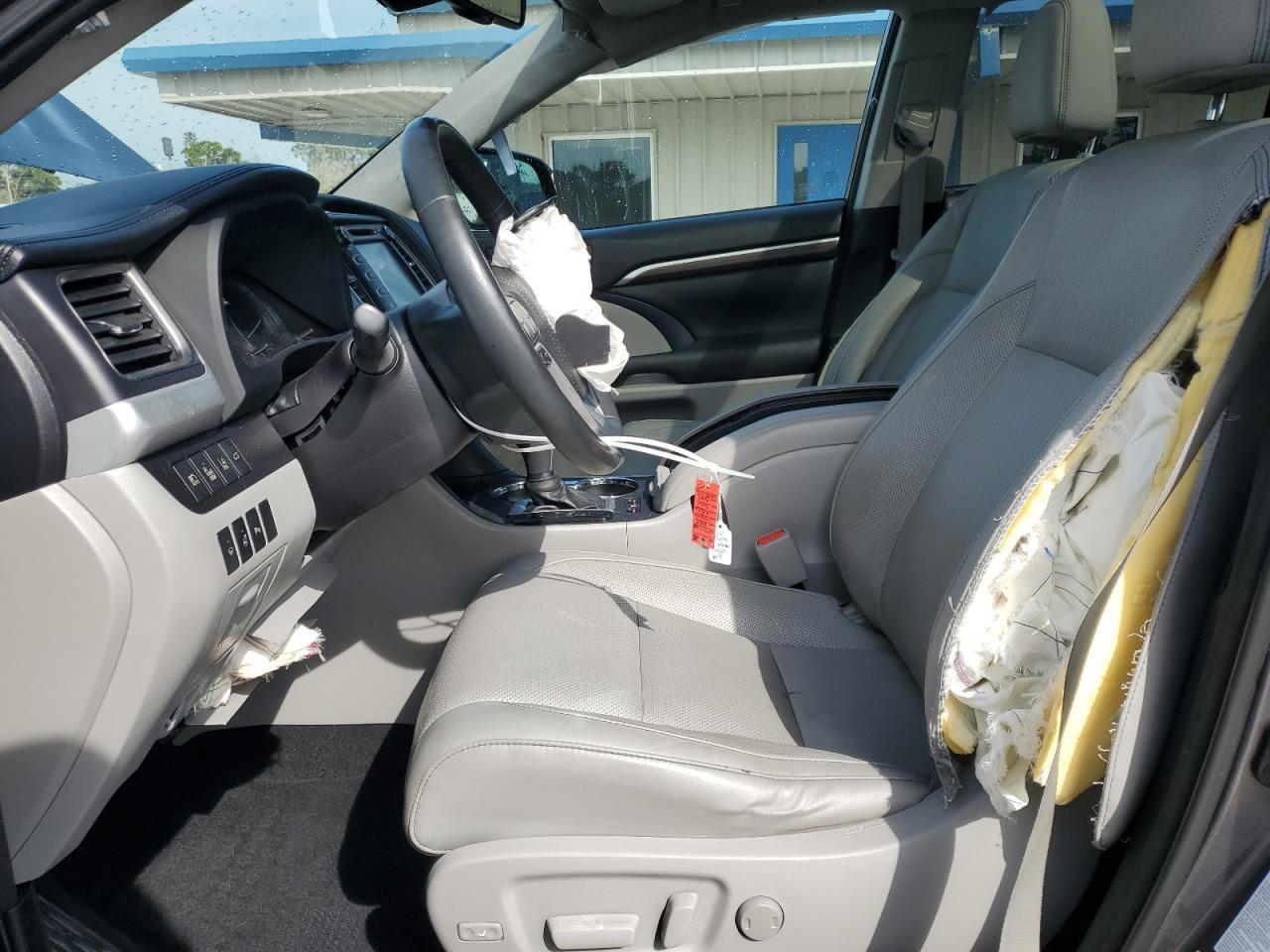 2015 TOYOTA HIGHLANDER - Фото 7