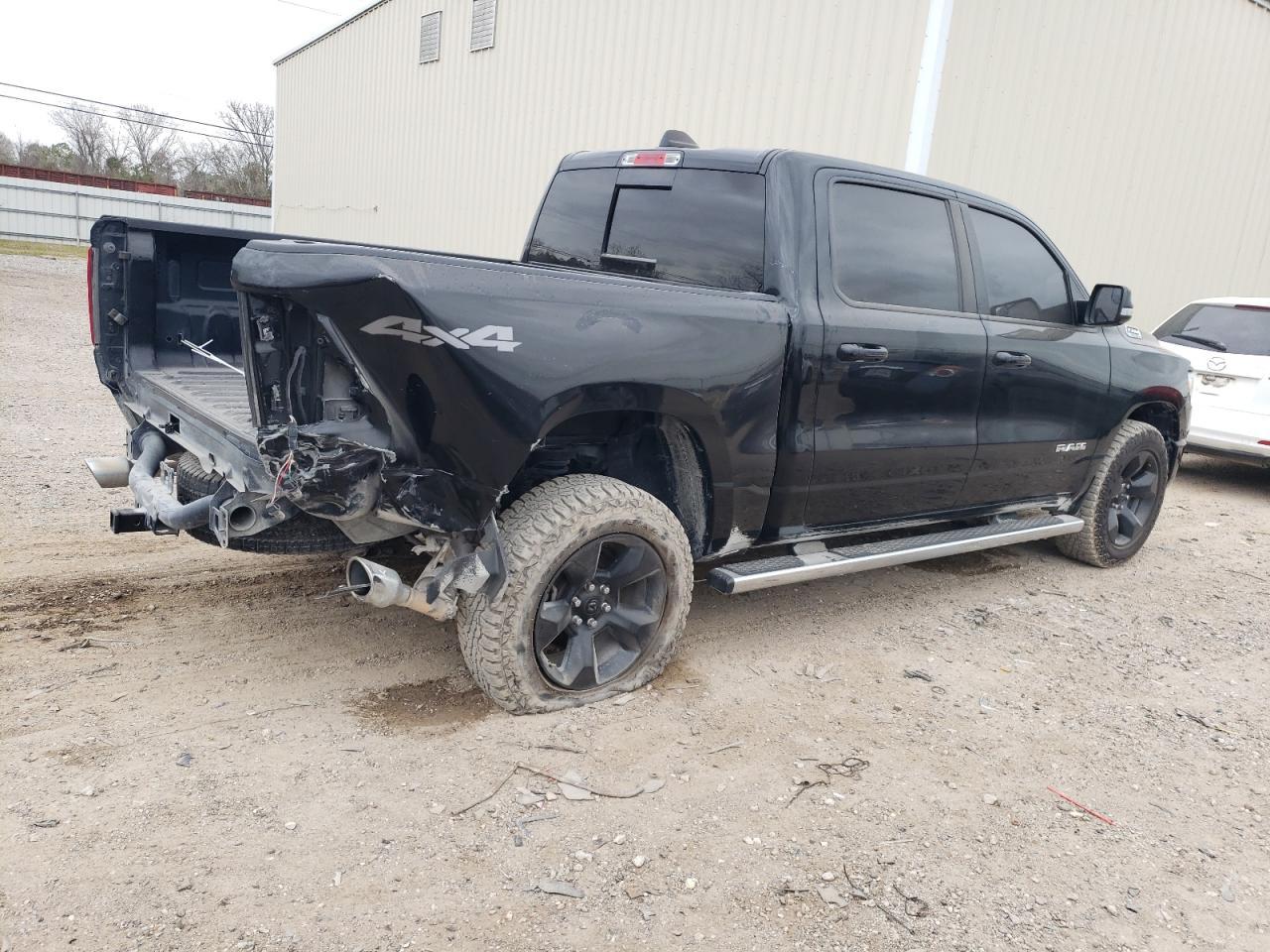 2019 RAM 1500 BIG H - Фото 3