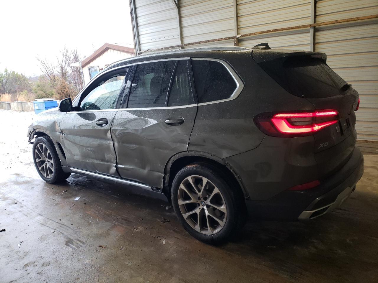 2022 BMW X5 XDRIVE4 - Фото 2