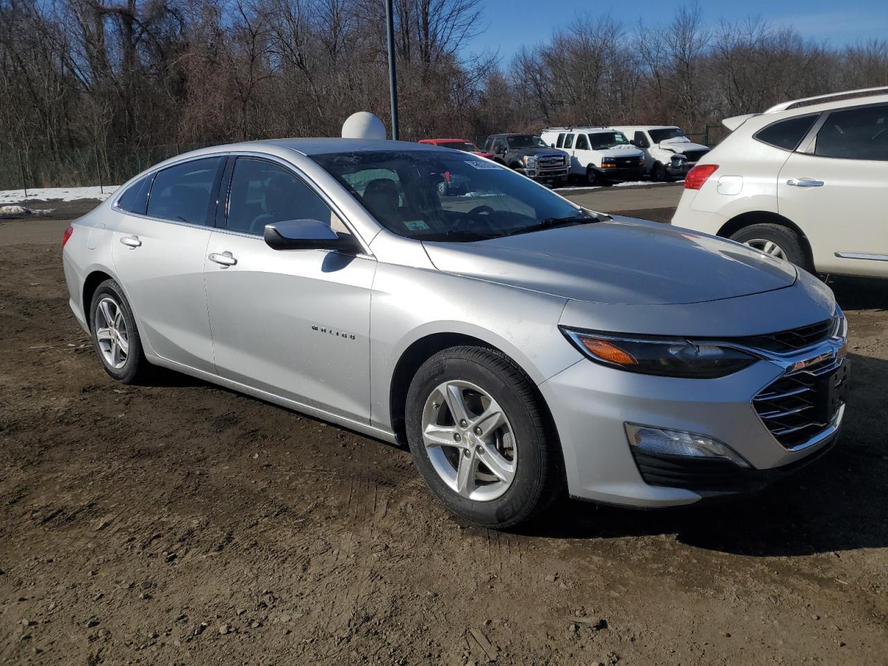 2019 CHEVROLET MALIBU LS - Фото 4