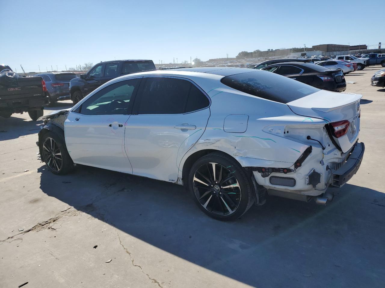 2018 TOYOTA CAMRY XSE - Image 2