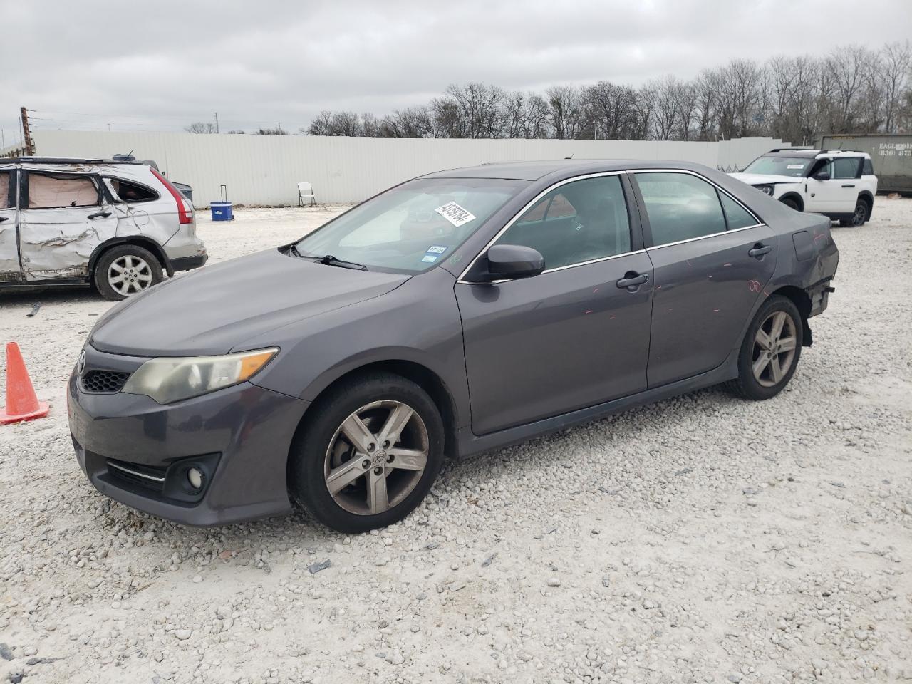 2013 TOYOTA CAMRY L