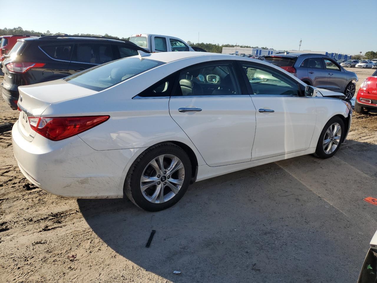 2011 HYUNDAI SONATA SE - Фото 3