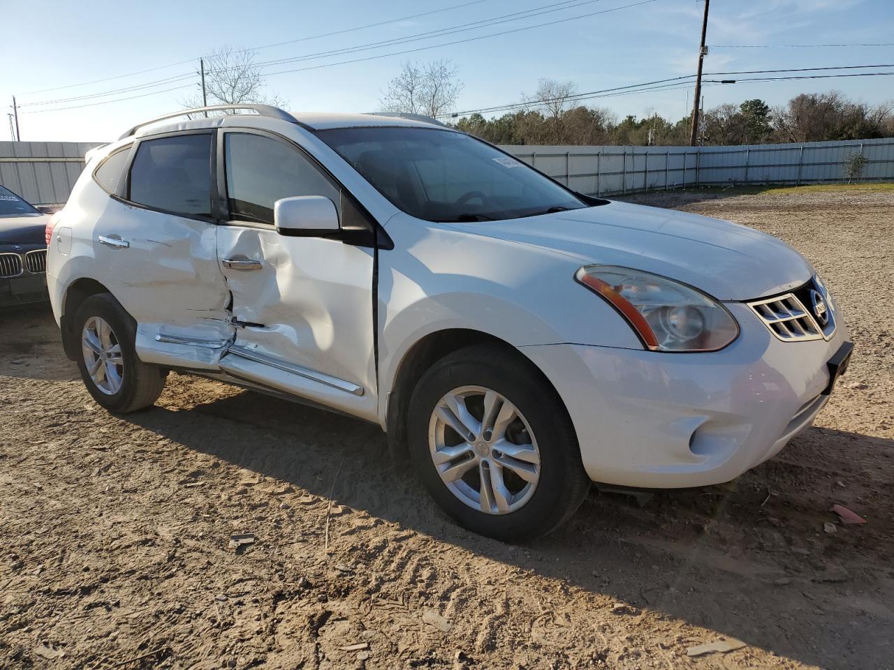 2013 NISSAN ROGUE S - Image 4