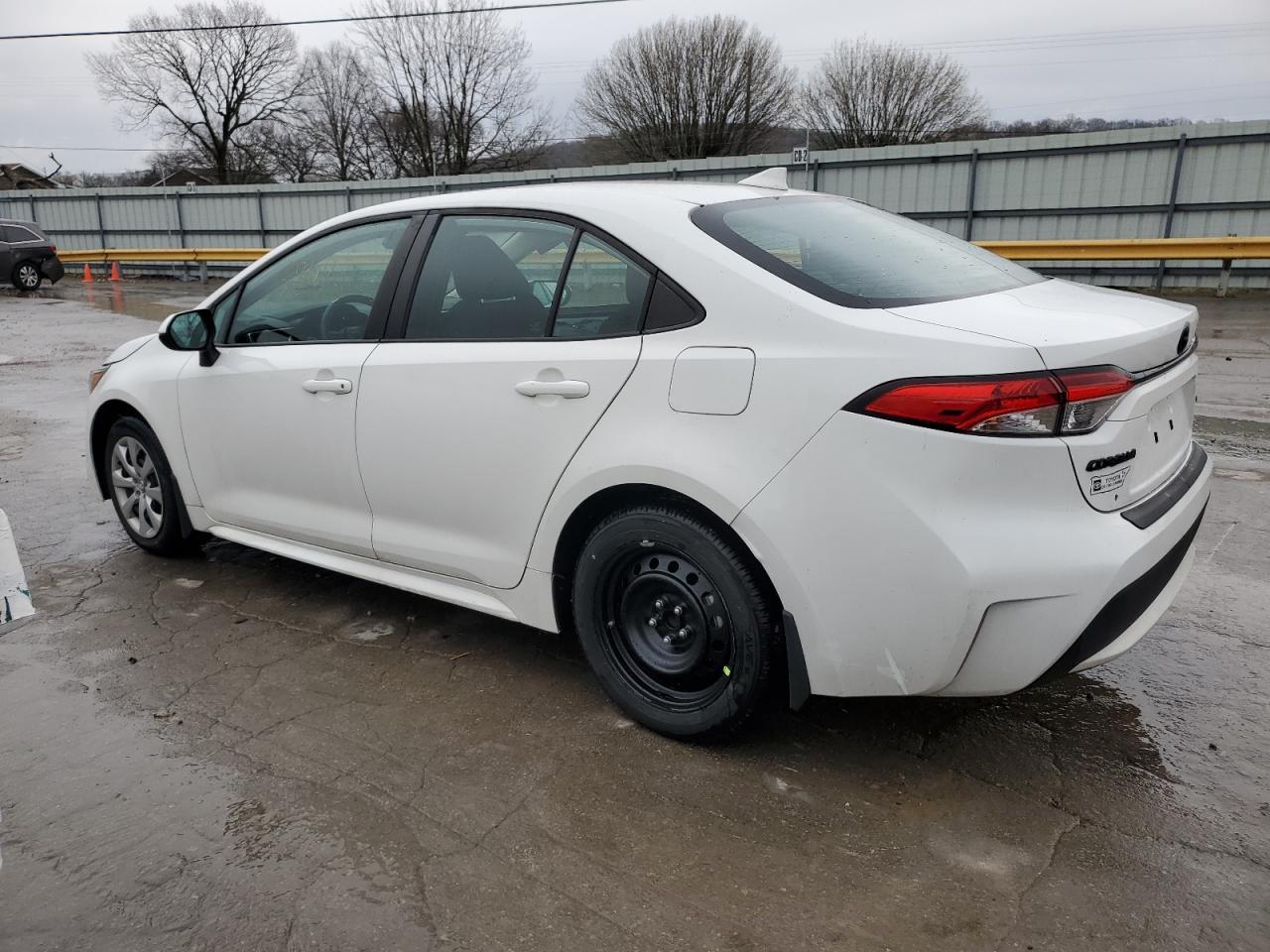 2021 TOYOTA COROLLA LE - Image 2