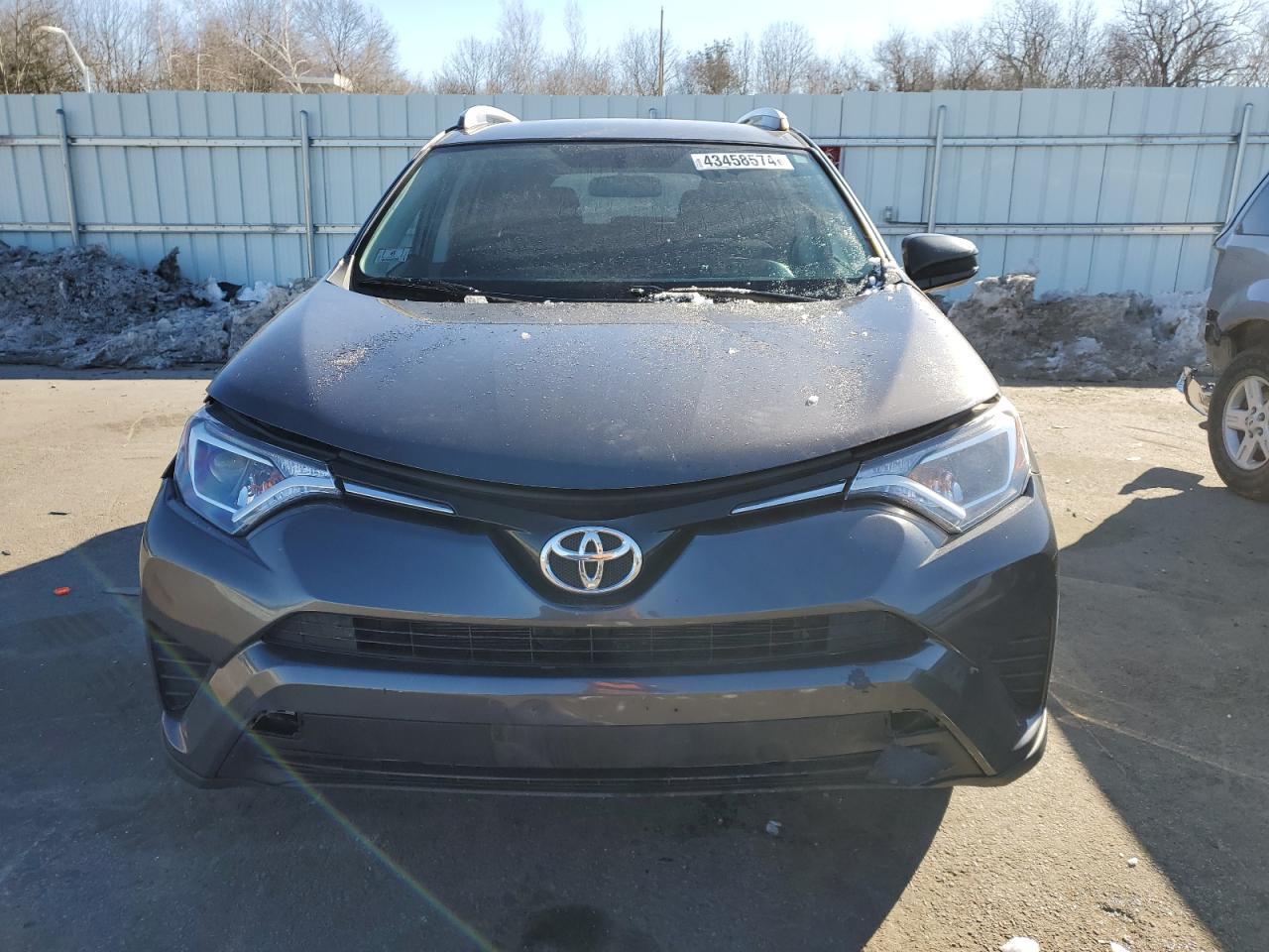 2016 TOYOTA RAV4 LE - Фото 5