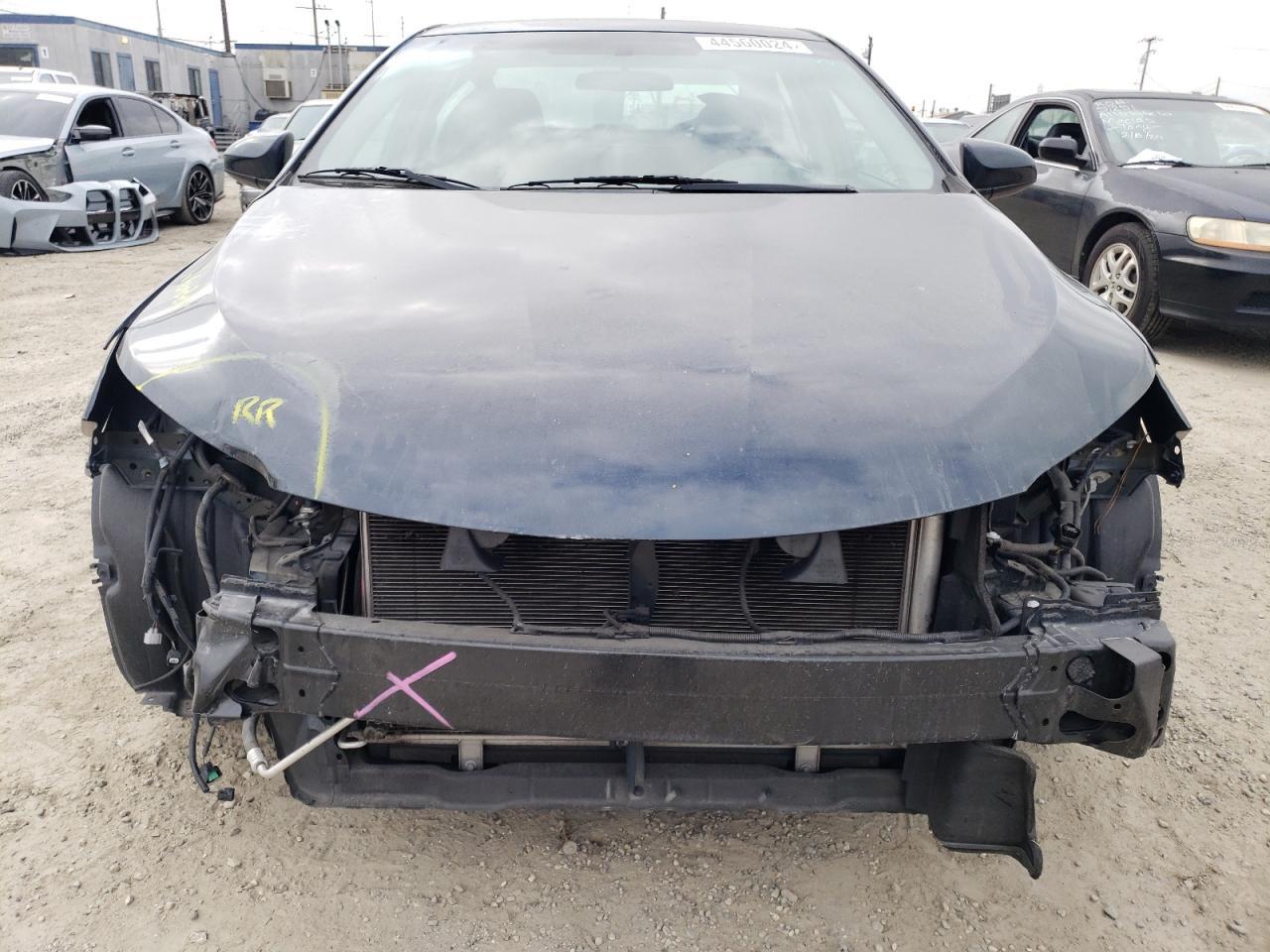 2016 TOYOTA CAMRY LE - Фото 5