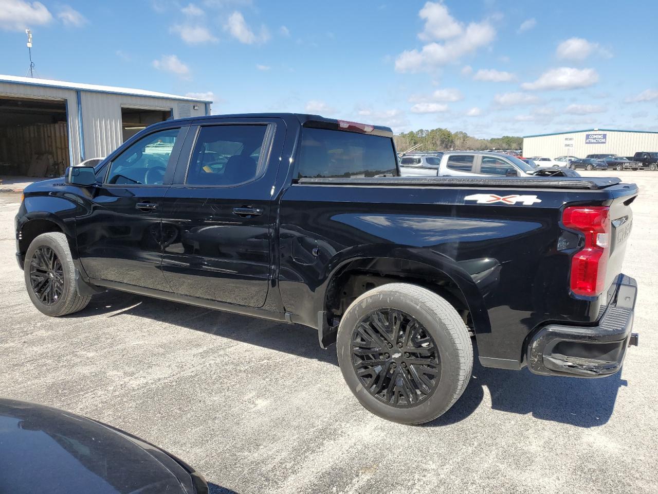 2023 CHEVROLET SILVERADO - Фото 2