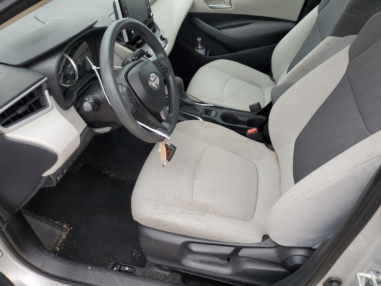 2020 TOYOTA COROLLA LE - Фото 7