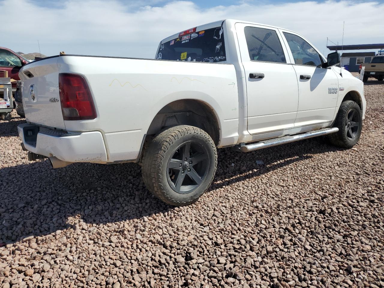 2014 RAM 1500 ST - Image 3