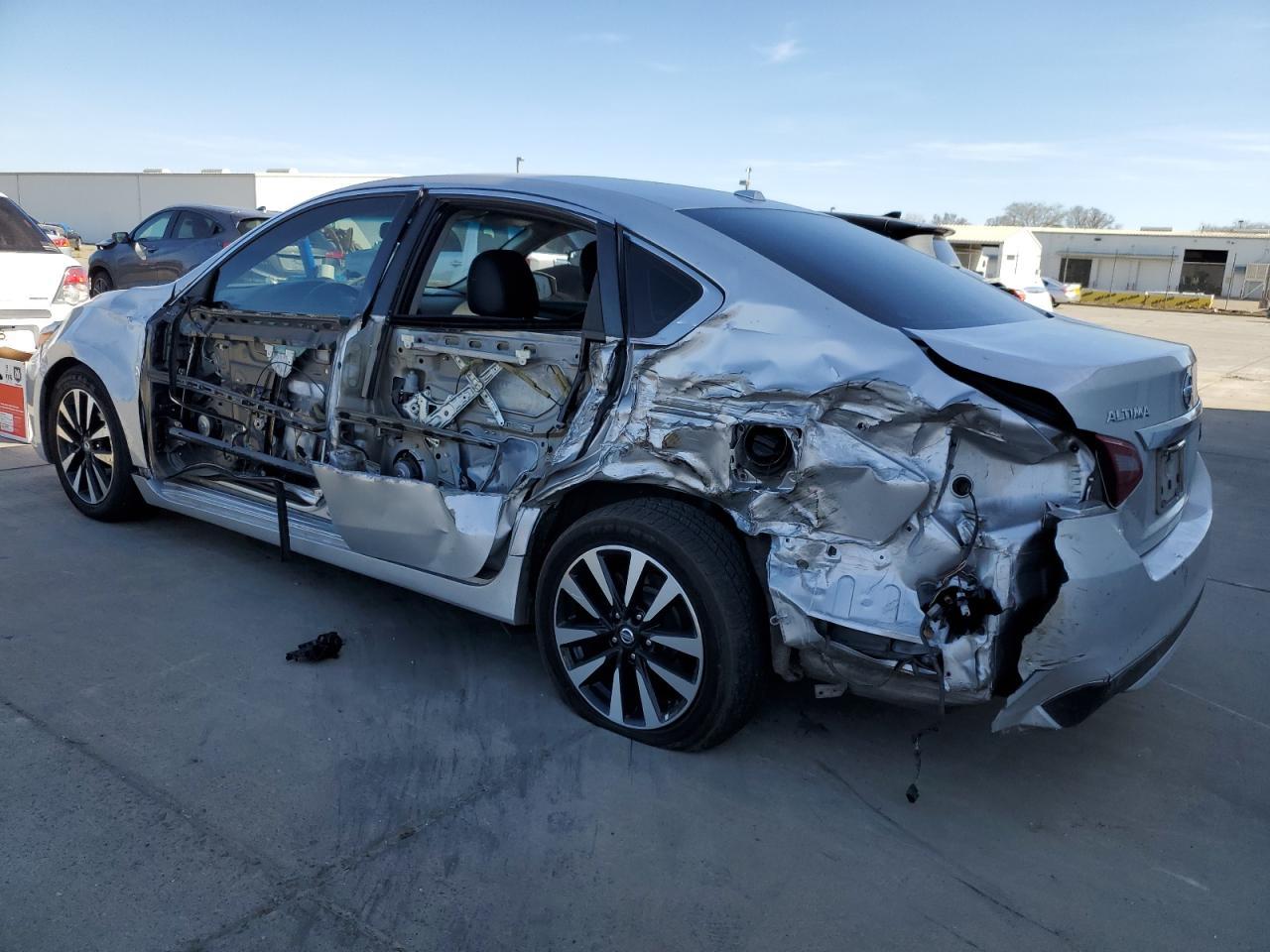2018 NISSAN ALTIMA 2.5 - Фото 2