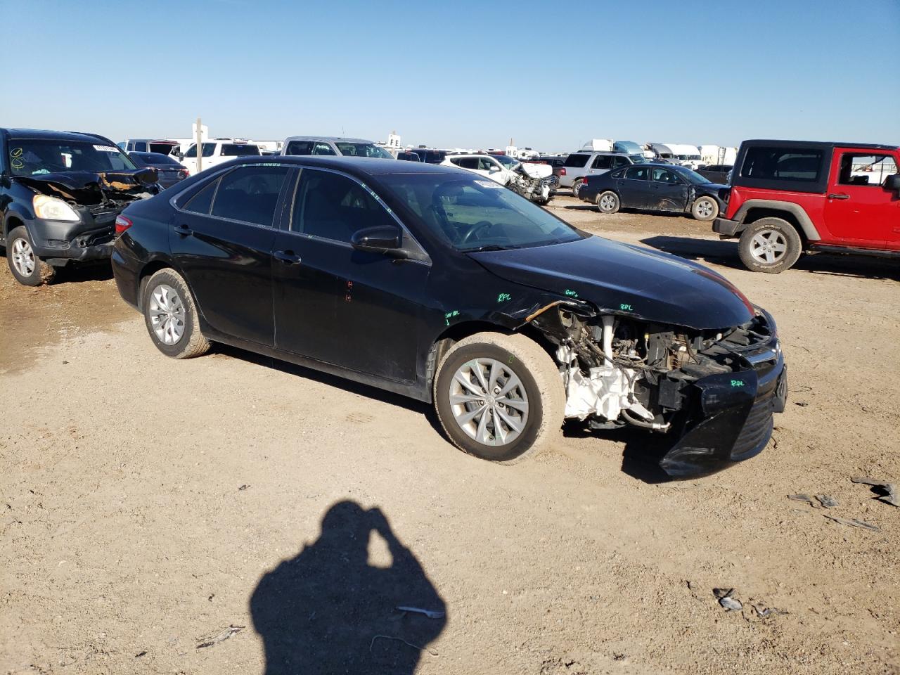 2016 TOYOTA CAMRY LE - Фото 4