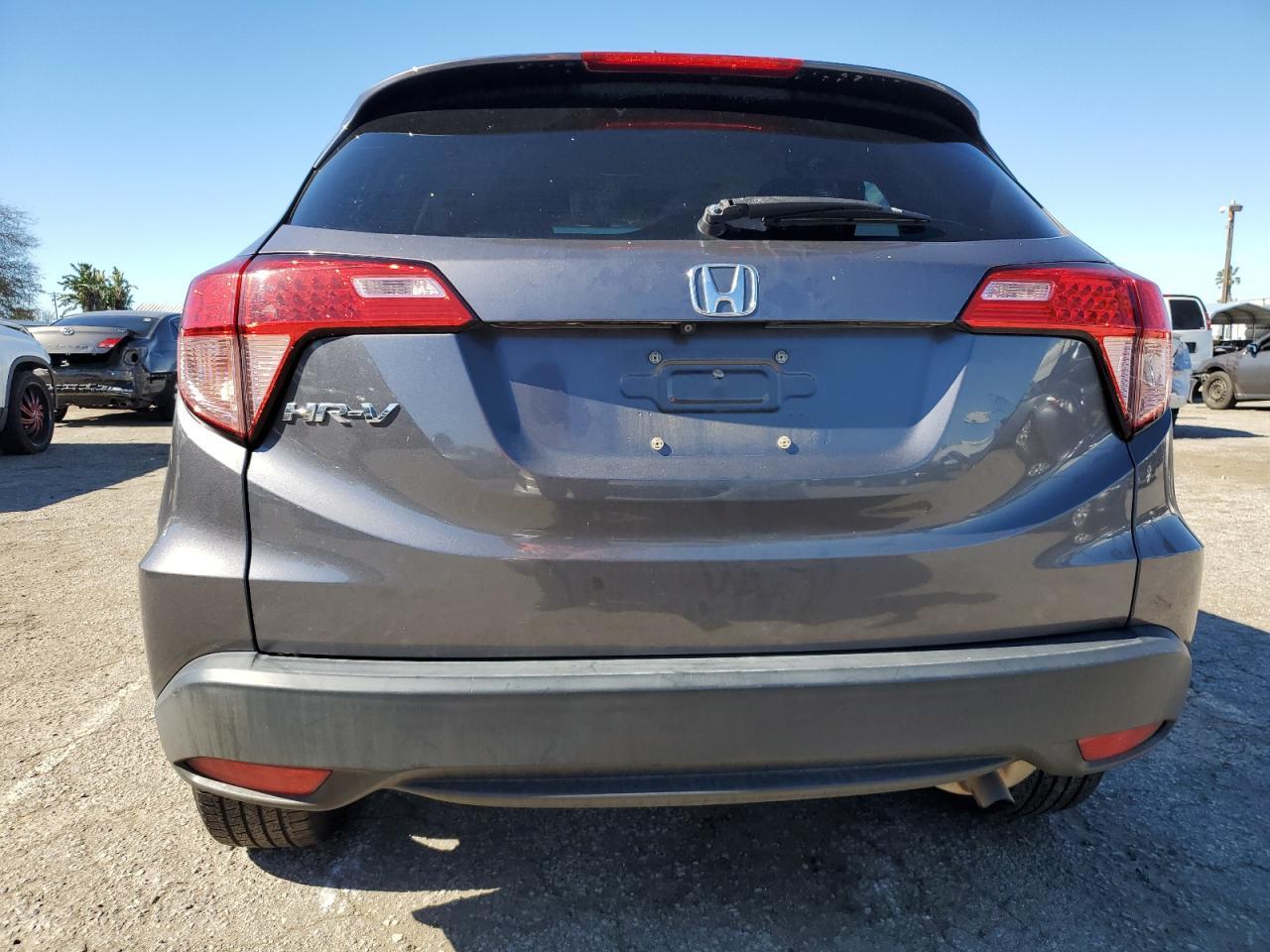 2018 HONDA HR-V EX - Image 6